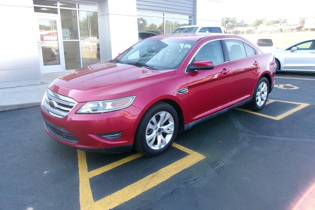 2011 FORD Taurus