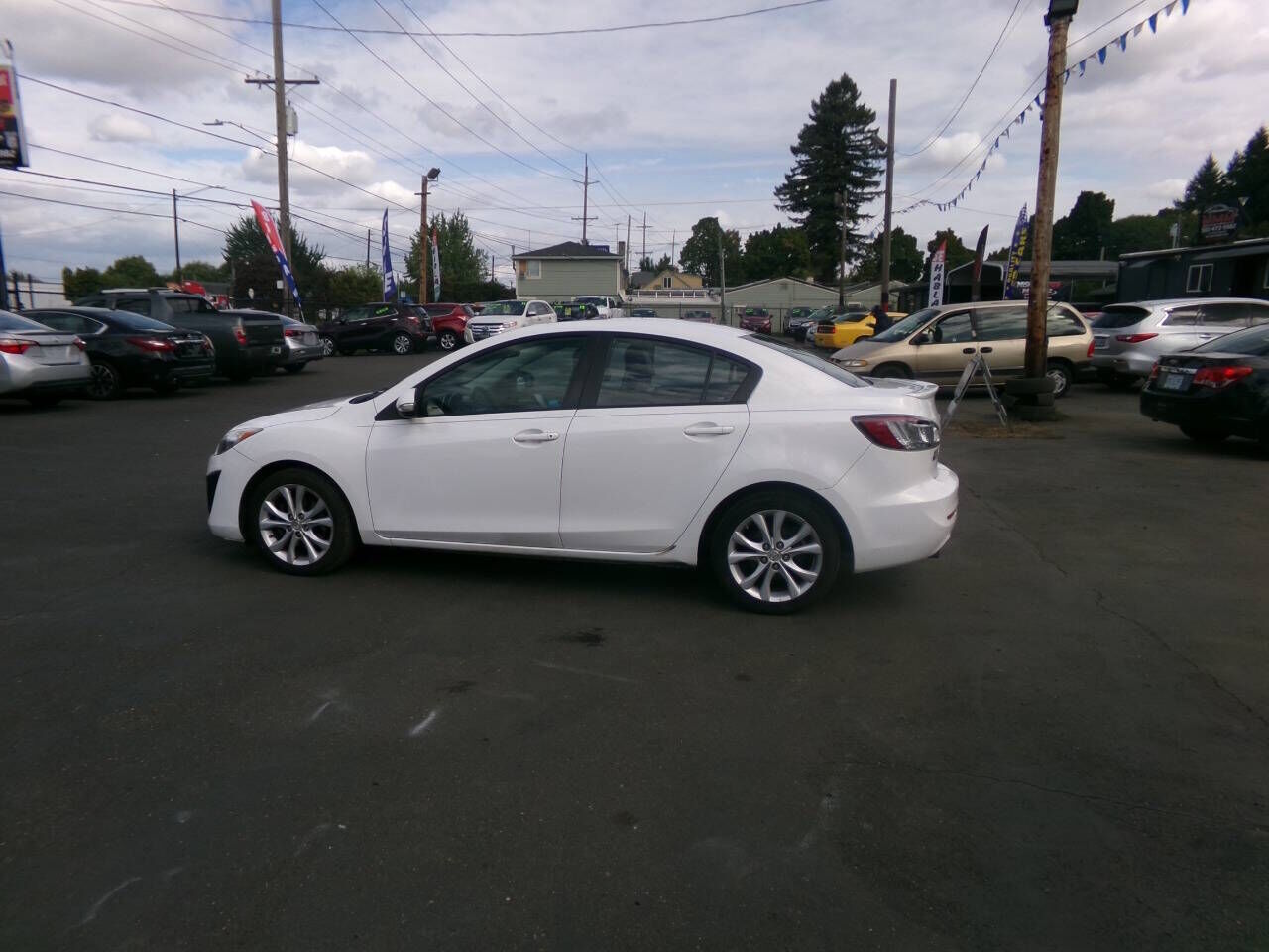 2010 MAZDA Mazda3
