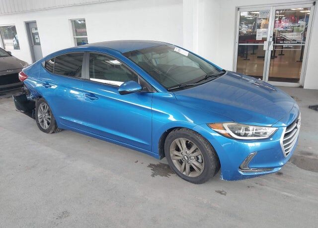2017 HYUNDAI Elantra