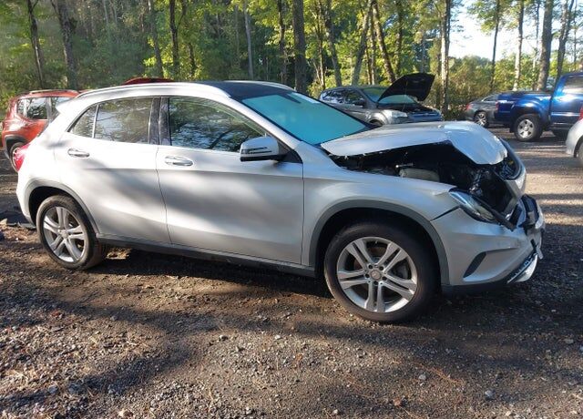 2016 MERCEDES-BENZ GLA-Class