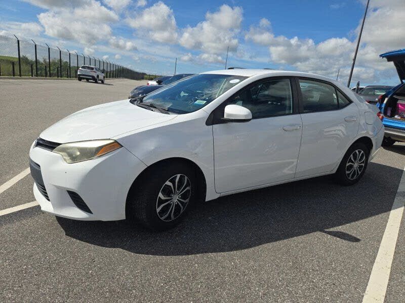 2015 TOYOTA Corolla