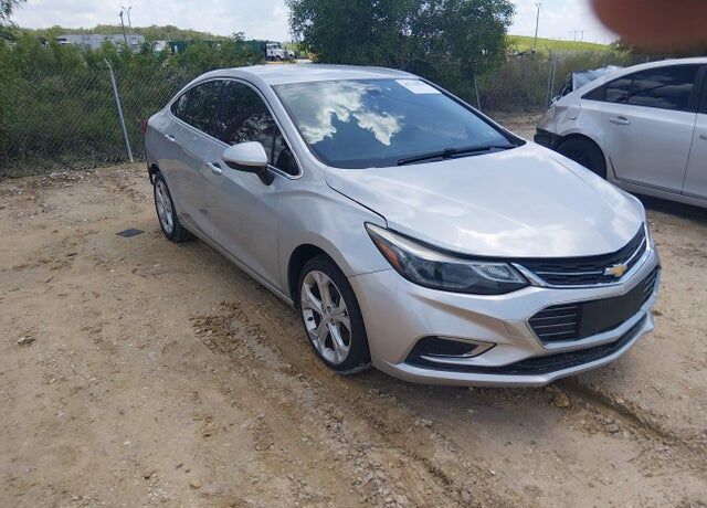 2017 CHEVROLET Cruze