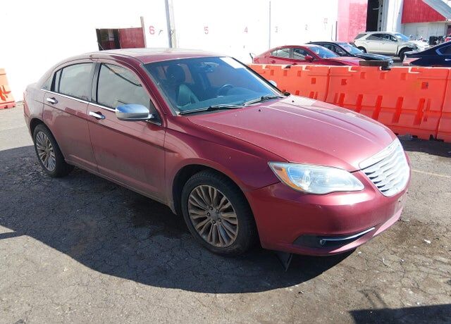 2012 CHRYSLER 200