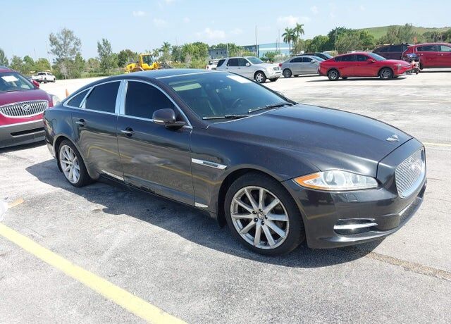 2012 JAGUAR XJ