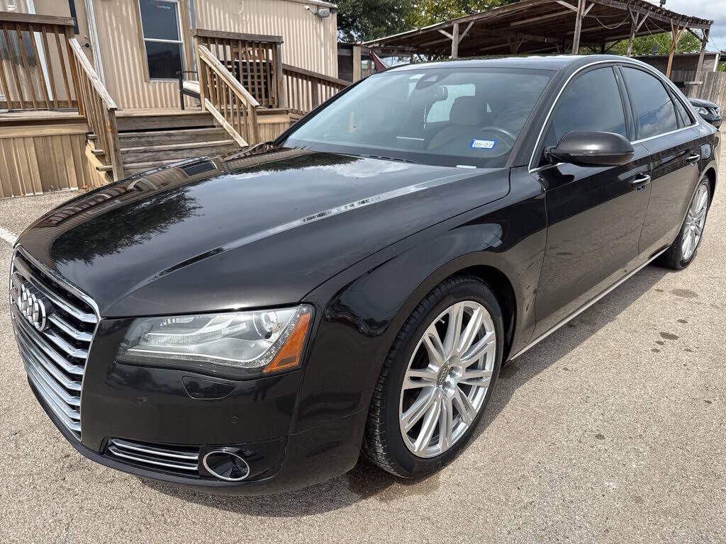 2012 AUDI A8