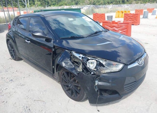 2014 HYUNDAI Veloster