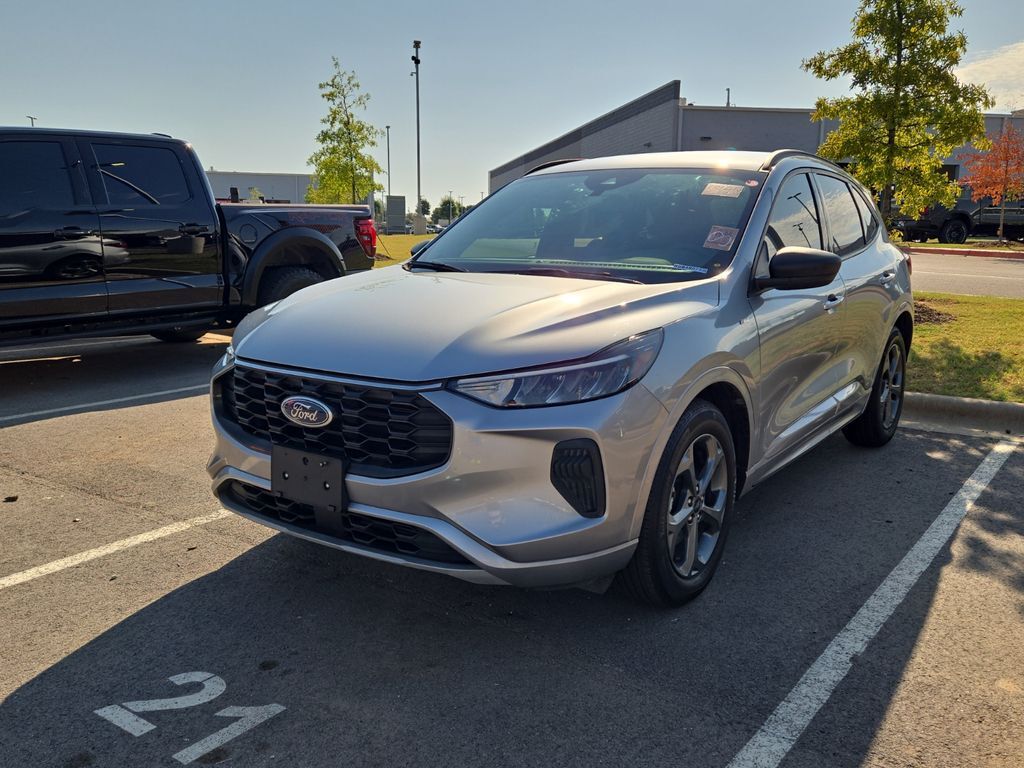 2024 FORD Escape
