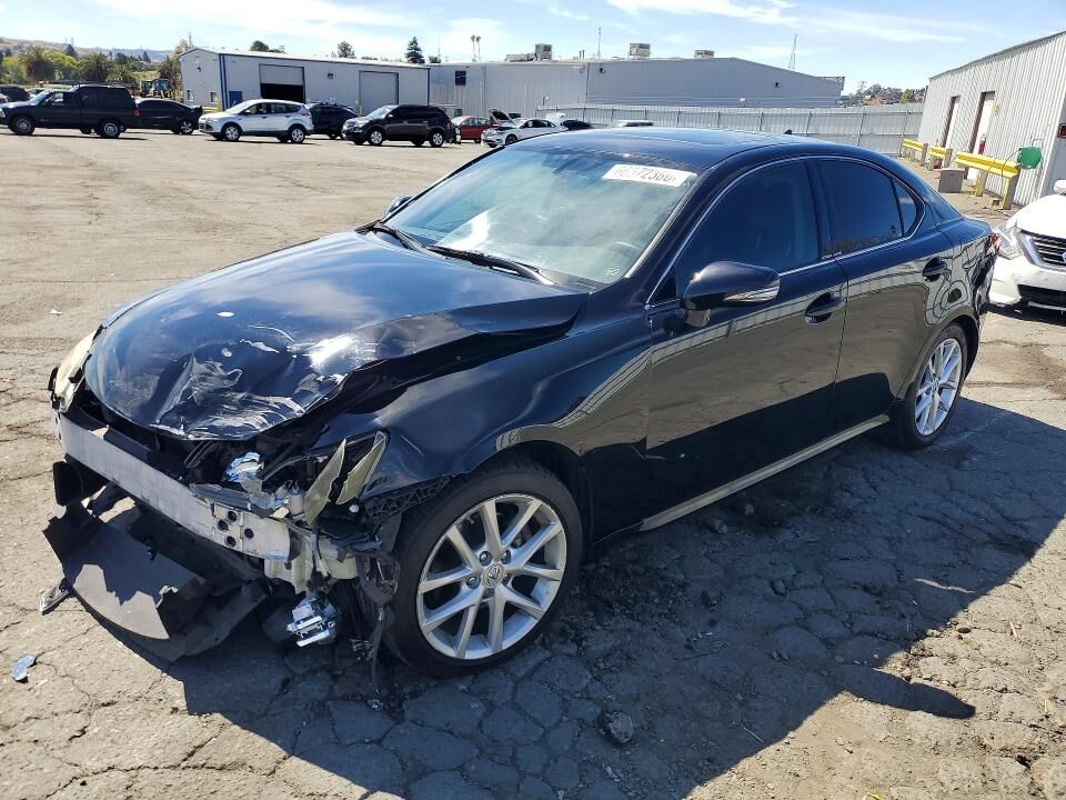 2013 LEXUS IS