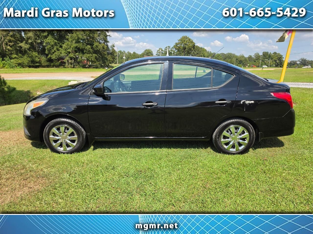 2016 NISSAN Versa