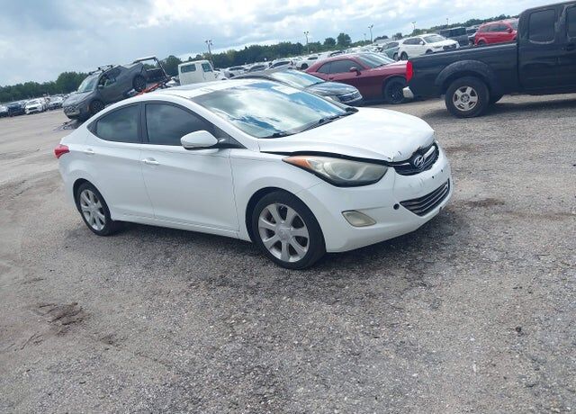 2011 HYUNDAI Elantra