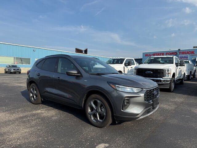 2025 FORD Escape