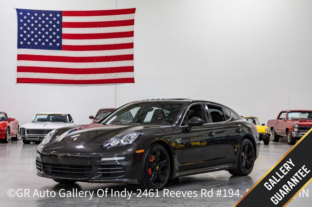 2016 PORSCHE Panamera