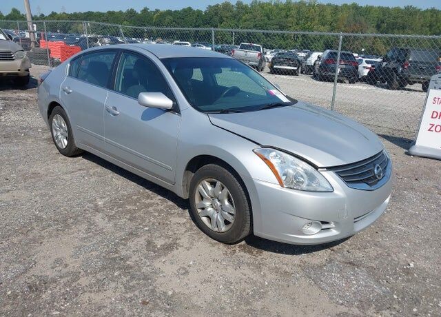2012 NISSAN Altima