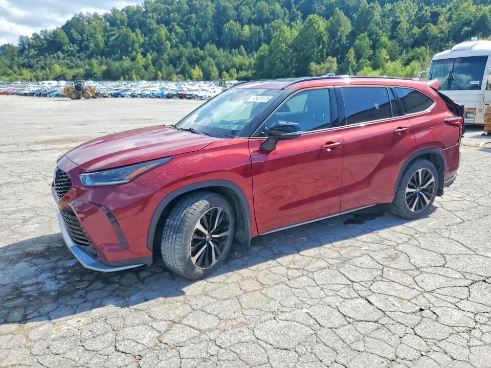 2022 TOYOTA Highlander