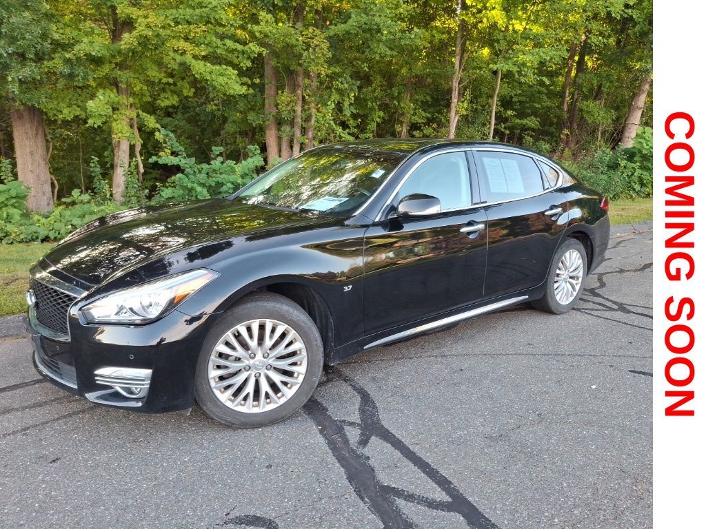 2015 INFINITI Q70L