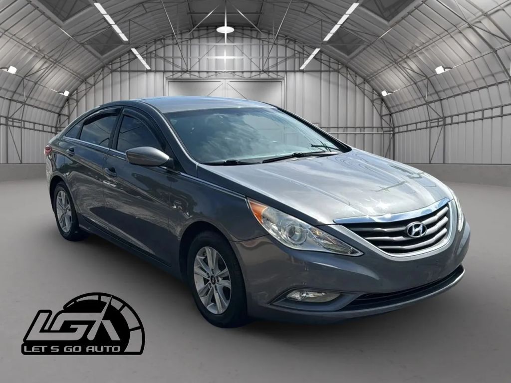 2013 HYUNDAI Sonata