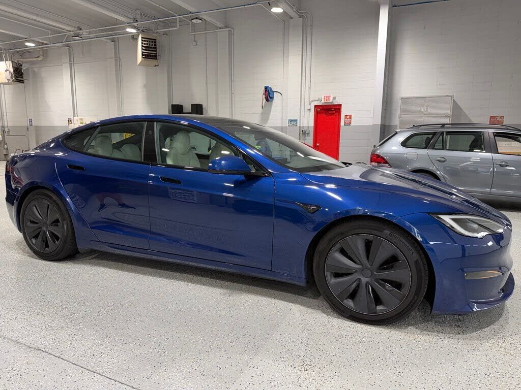 2022 TESLA Model S
