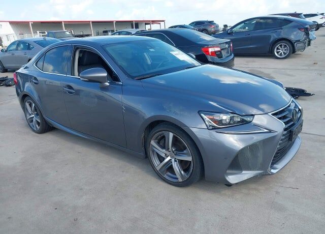 2019 LEXUS IS