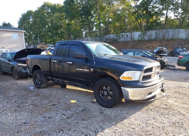 2012 DODGE Ram