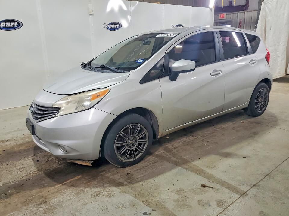 2016 NISSAN Versa