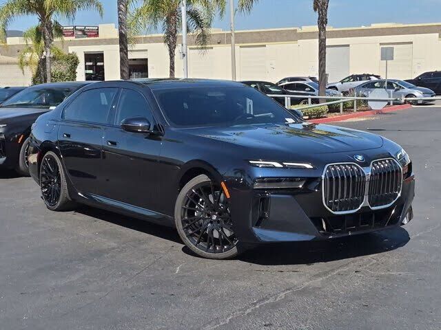 2026 BMW 750e