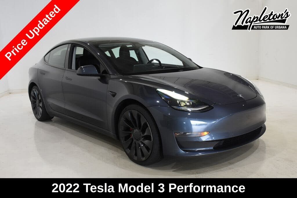 2022 TESLA Model 3