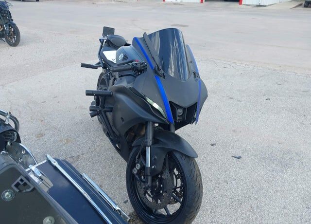 2024 YAMAHA R7