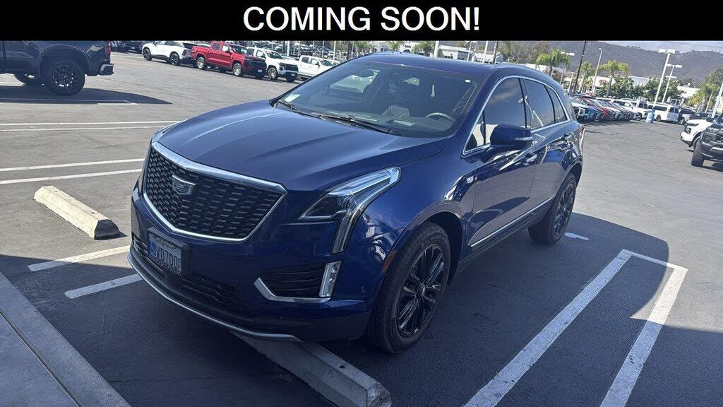 2025 CADILLAC XT5