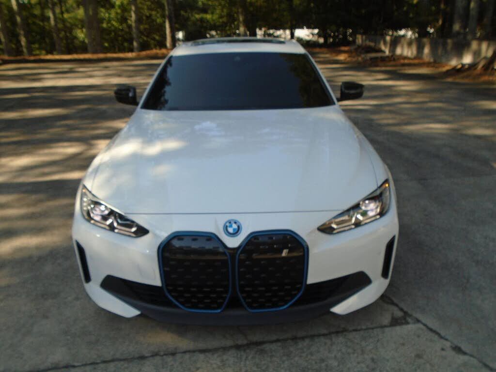 2024 BMW i4