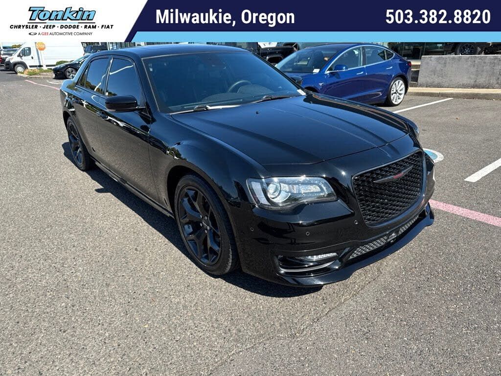 2023 CHRYSLER 300
