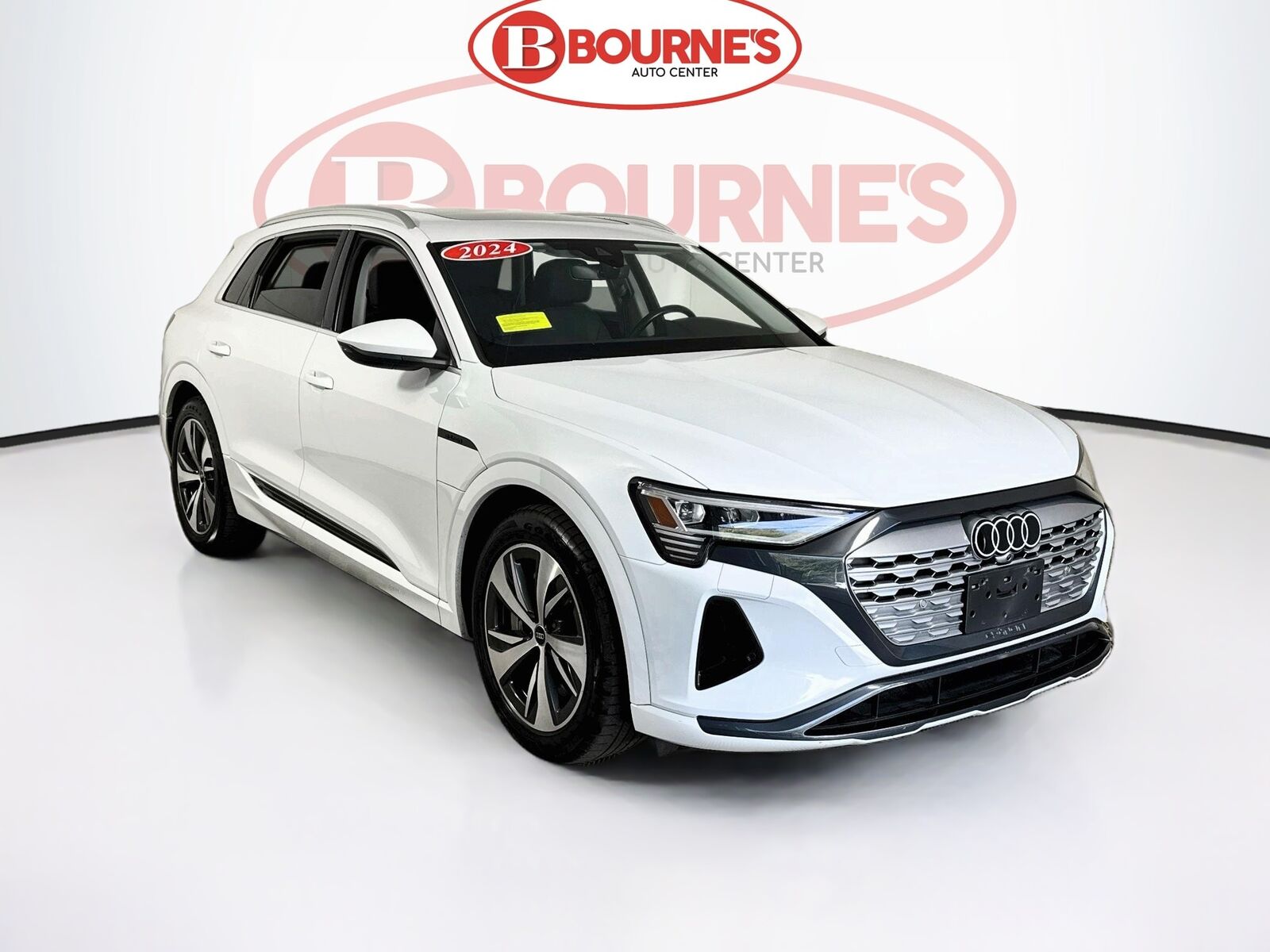 2024 AUDI Q8