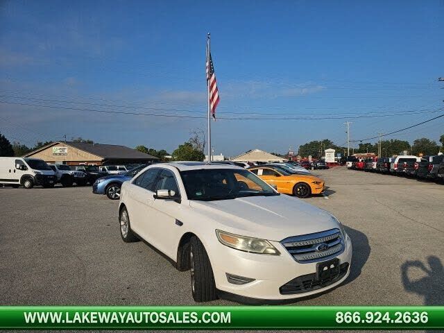 2011 FORD Taurus