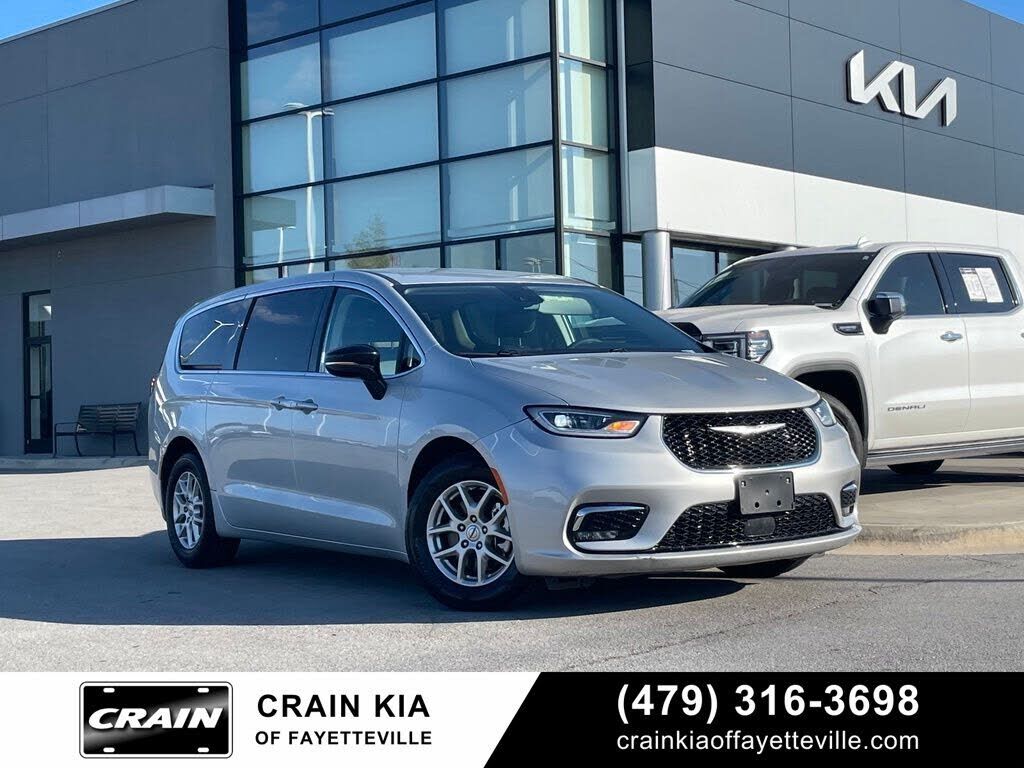 2024 CHRYSLER Pacifica