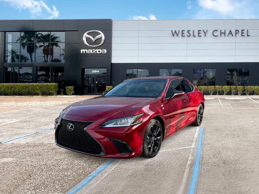 2022 LEXUS ES