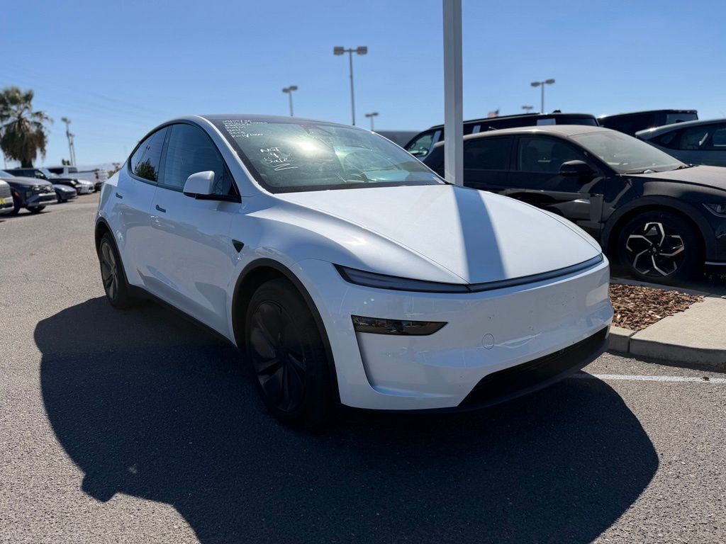 2026 TESLA Model Y
