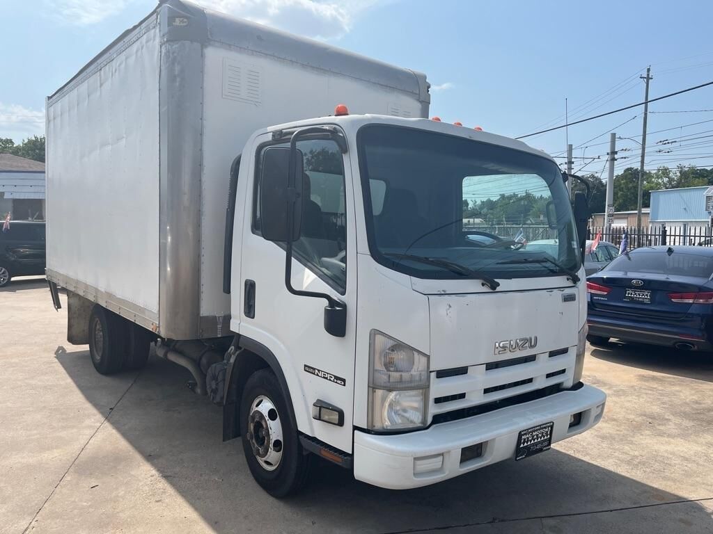 2011 ISUZU NPR/NPR-HD