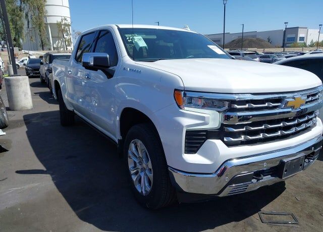 2023 CHEVROLET Silverado
