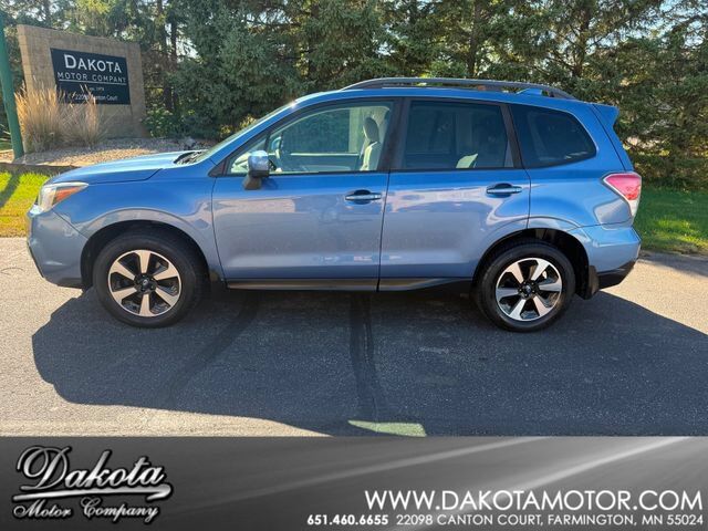 2017 SUBARU Forester