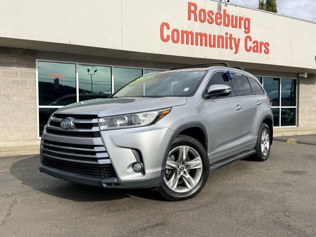 2017 TOYOTA Highlander