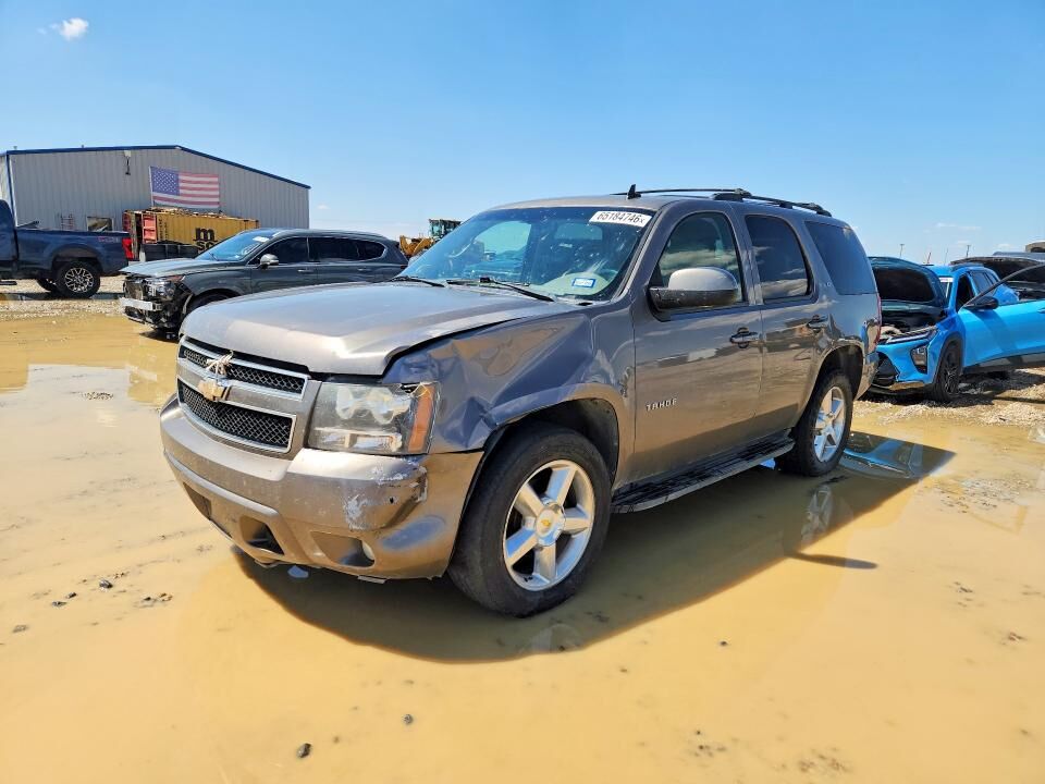 2011 CHEVROLET Tahoe