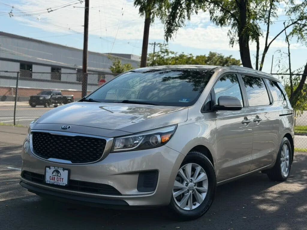 2016 KIA Sedona