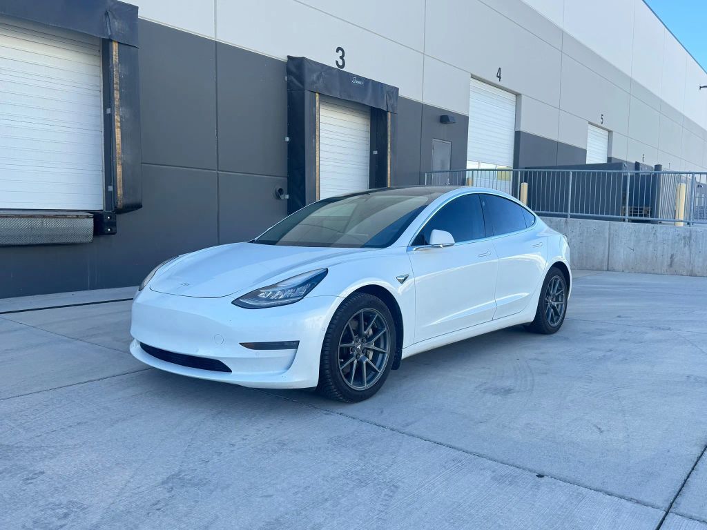 2019 TESLA Model 3