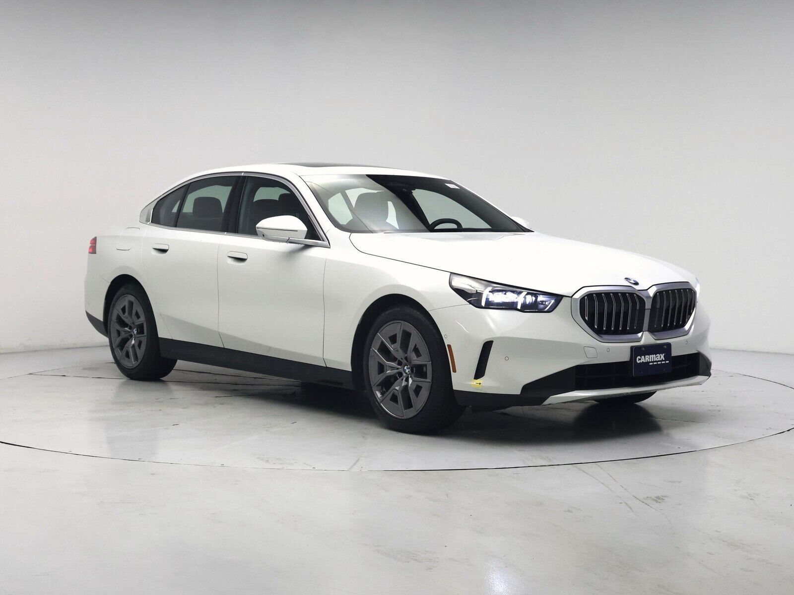 2026 BMW 530i