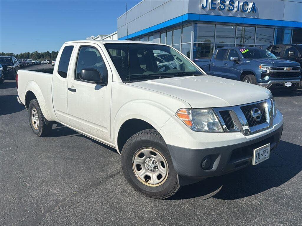 2015 NISSAN Frontier