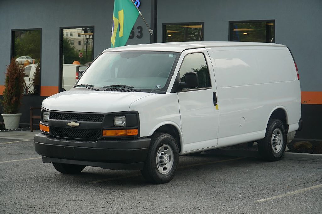 2017 CHEVROLET Express