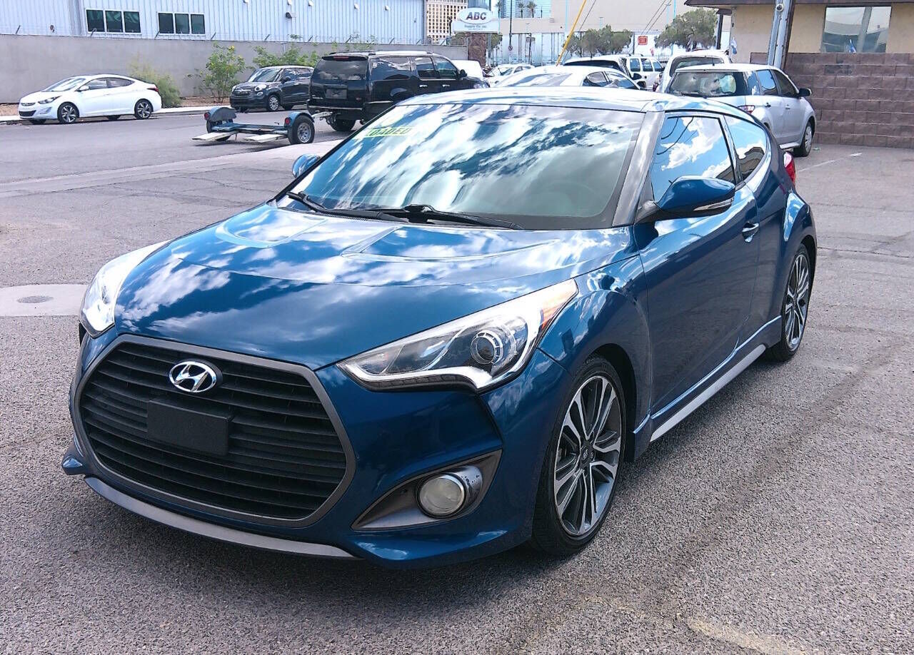 2016 HYUNDAI Veloster