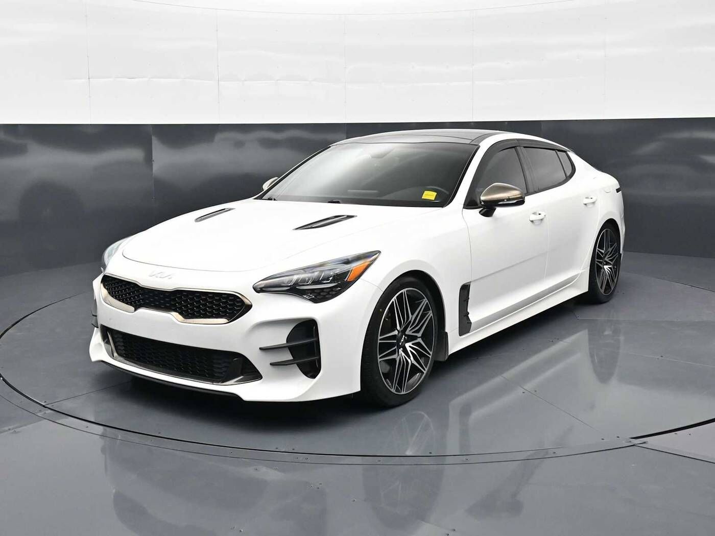 2022 KIA Stinger