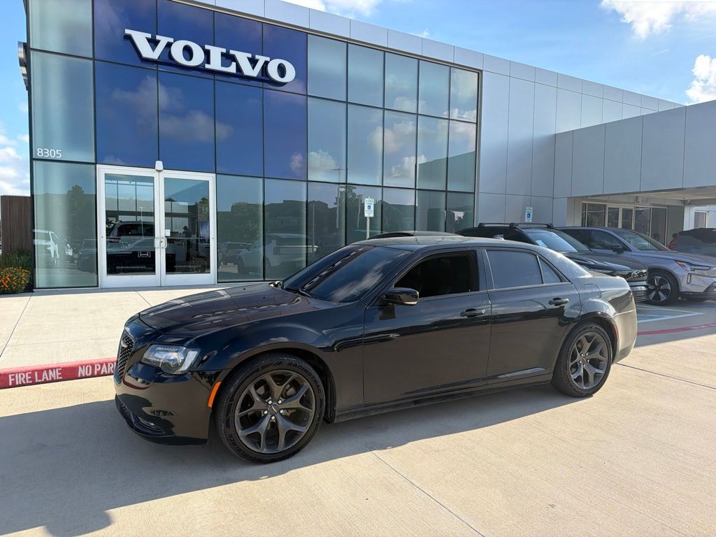 2022 CHRYSLER 300