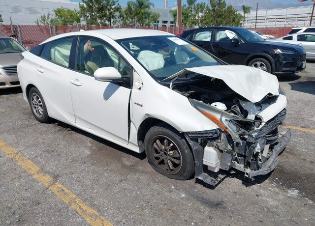 2018 TOYOTA PRIUS