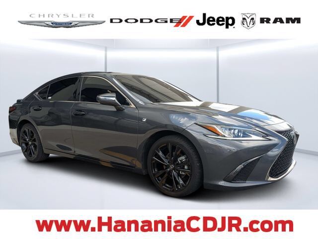 2022 LEXUS ES